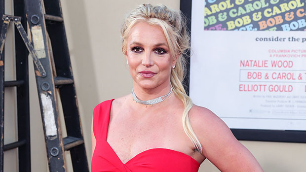 Britney Spears Poses For New PhotoWithout A Shirt On As She Sounds Off On‘Body Image’