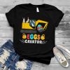 EGGSCAVATOR Eggs Cavator Kids Toddlers Cute Easter Egg Hunt T Shirt B09W898ZDZ