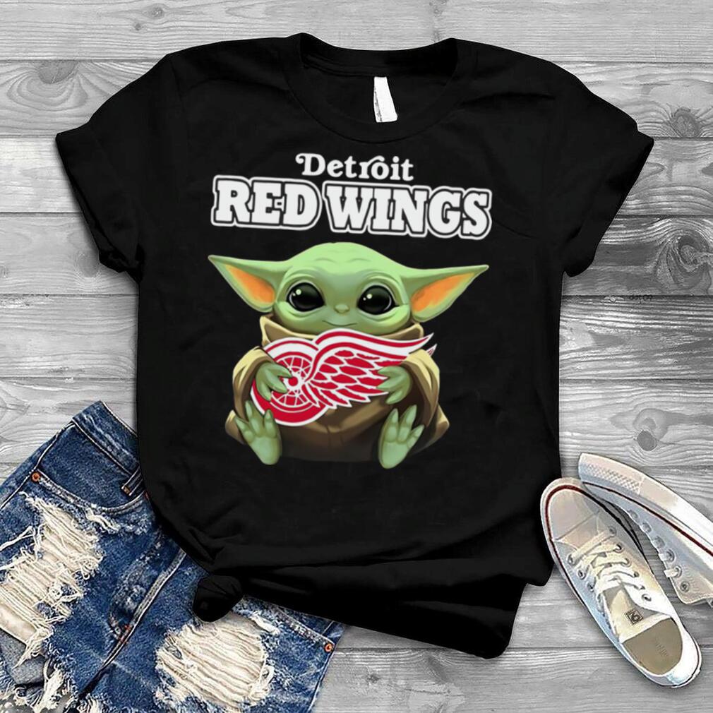 Baby Yoda Hug Detroit Red Wings shirt