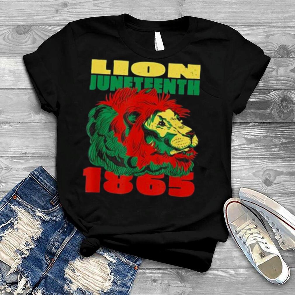 Lion Juneteenth Cool African American Flag Black History Shirt