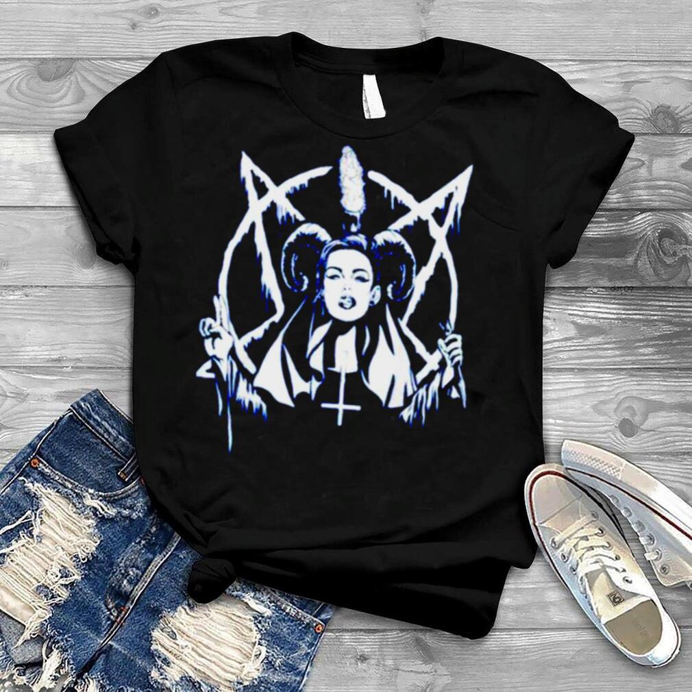 Occult Satan 666 Sexy Nun Girl Trova shirt