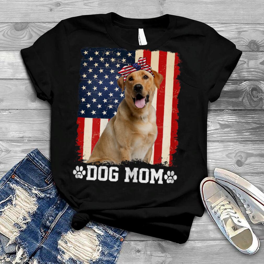 Womens Cool Labrador Dog Mom American Flag Mother's Day T Shirt B0B4MMT458