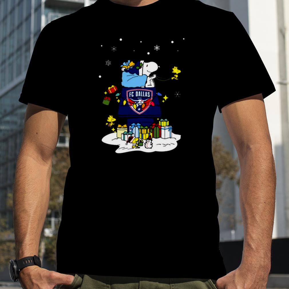 FC Dallas Santa Snoopy Wish You A Merry Christmas 2022 Shirt