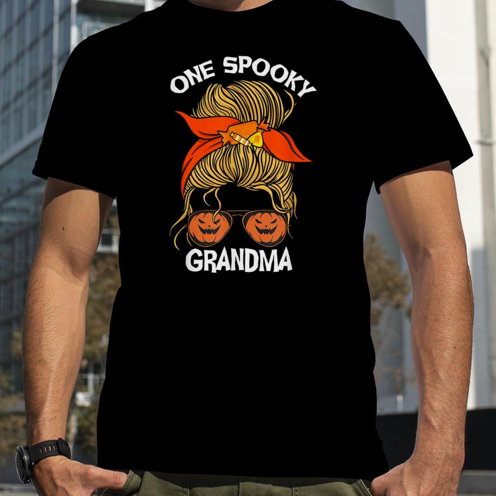 One Spooky Grandma Bandana Women Grandma Halloween T Shirt