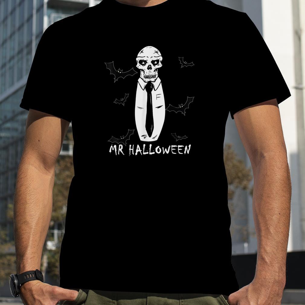 Skeleton Bones Throne Funny Halloween T Shirt